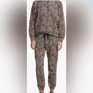 Bandier  Sincerely Jules X Juniper Sweatpant Leopard ( 5 Small, 5 Medium